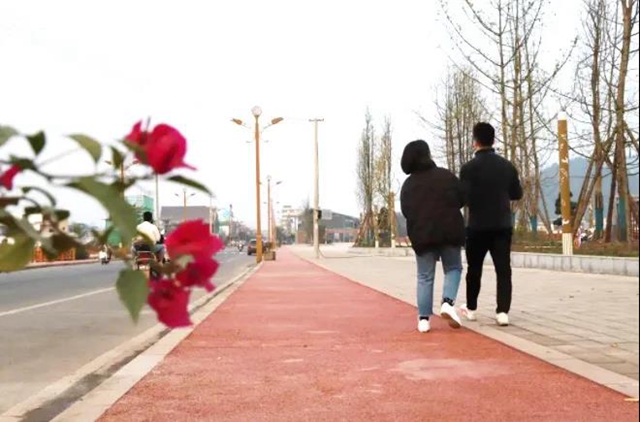 宜賓又新增一網(wǎng)紅打卡地！觀光塔、拖船公園、荷塘、美食街……(圖15)