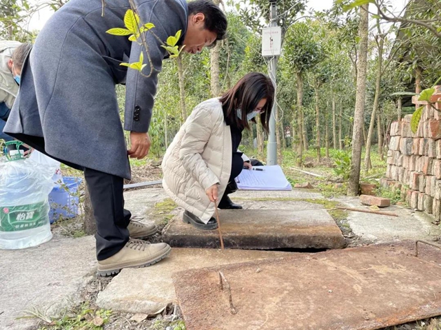 瀘州、榮昌執(zhí)法兄弟“聯(lián)” 共同守護(hù)瀨溪河