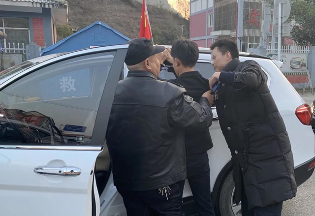 瀘縣：監(jiān)守自盜！工地員工動用吊車和拖車作案(圖4)