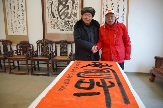 書(shū)畫藝術(shù)家、國(guó)家一級(jí)美術(shù)師醒醉教授重游中國(guó)沈酒莊(圖13)