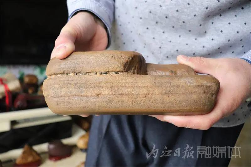 數(shù)噸沱江大千玉驚艷亮相！內(nèi)江這位收藏家被稱為“收藏宗師”(圖3)